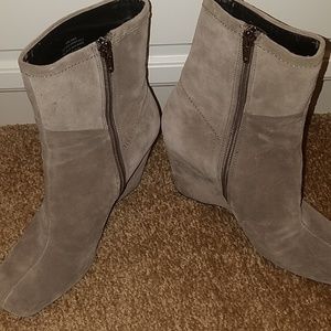 Ankle boots